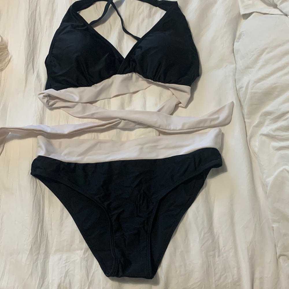 Criss cross bikini